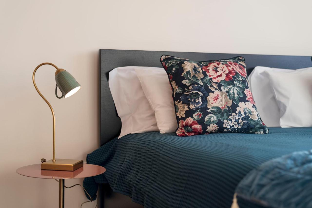 Lovelystay - Homey Feeling Flat W/ Free Parking Porto Exterior foto